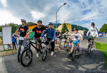 Otvoritev še ene postaje koles in pumptracka 6